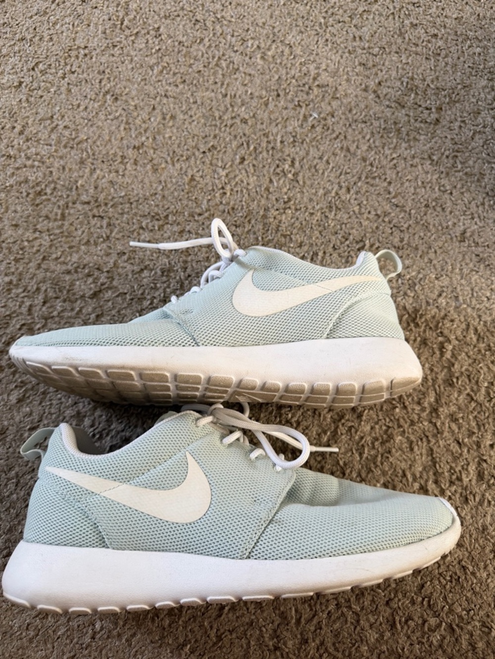 Nike Women’s Light Mint Mesh Lace-Up Sneakers